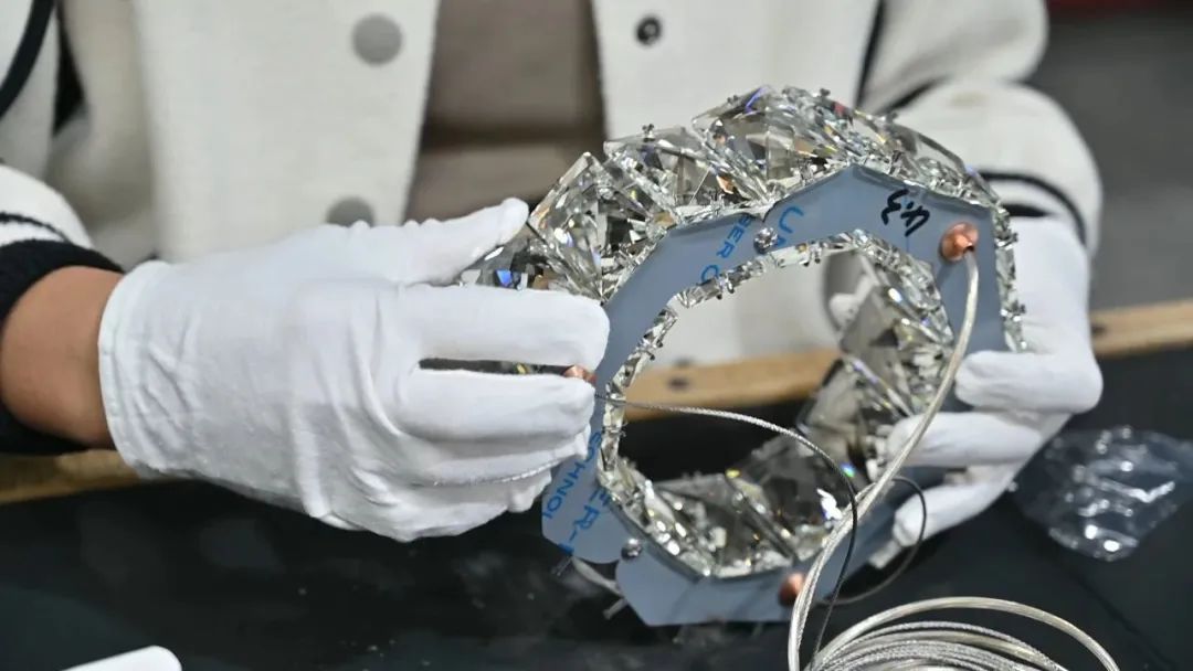 Professional LED pendant light with excellent service